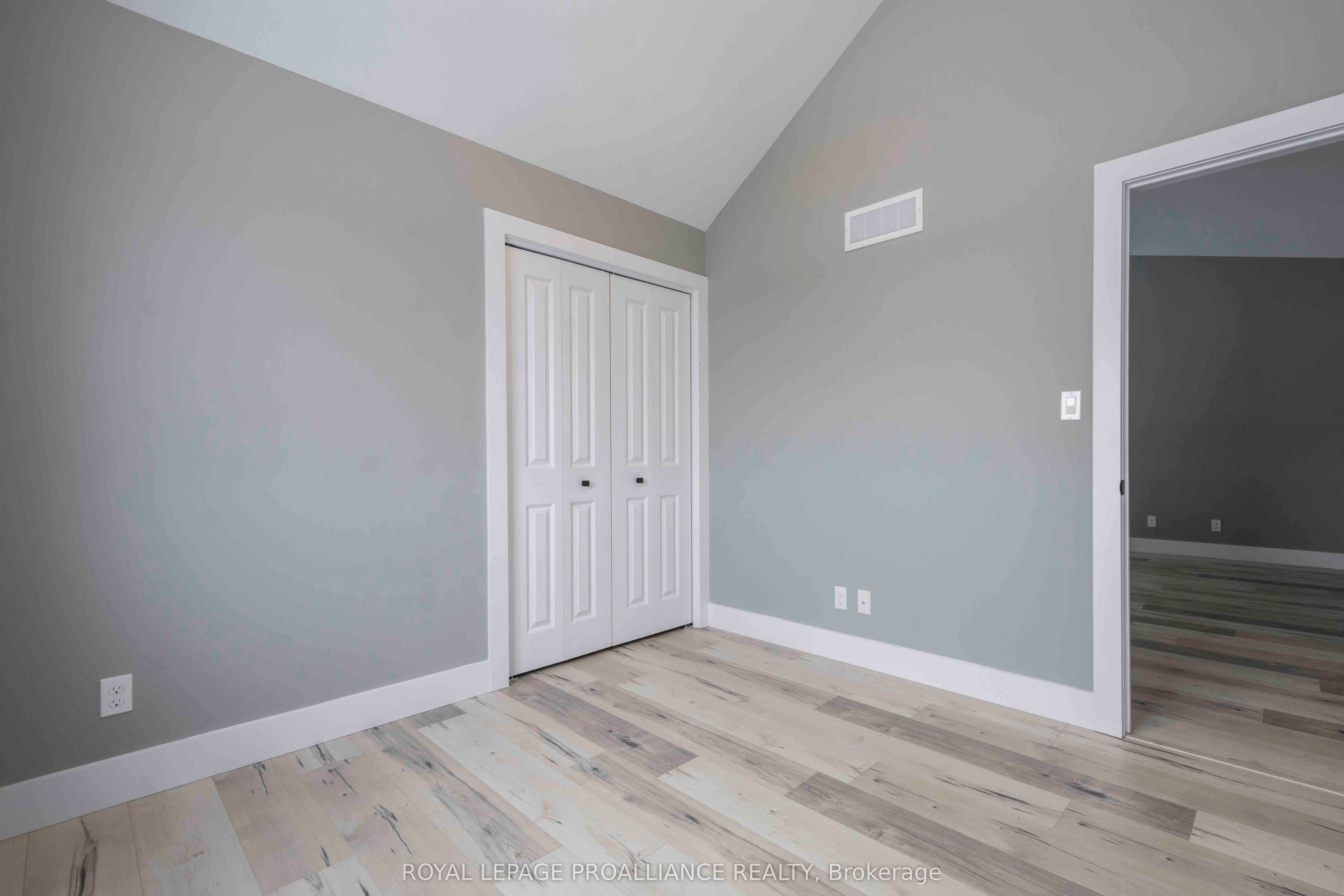117 Farrington Crescent Property Photo 14