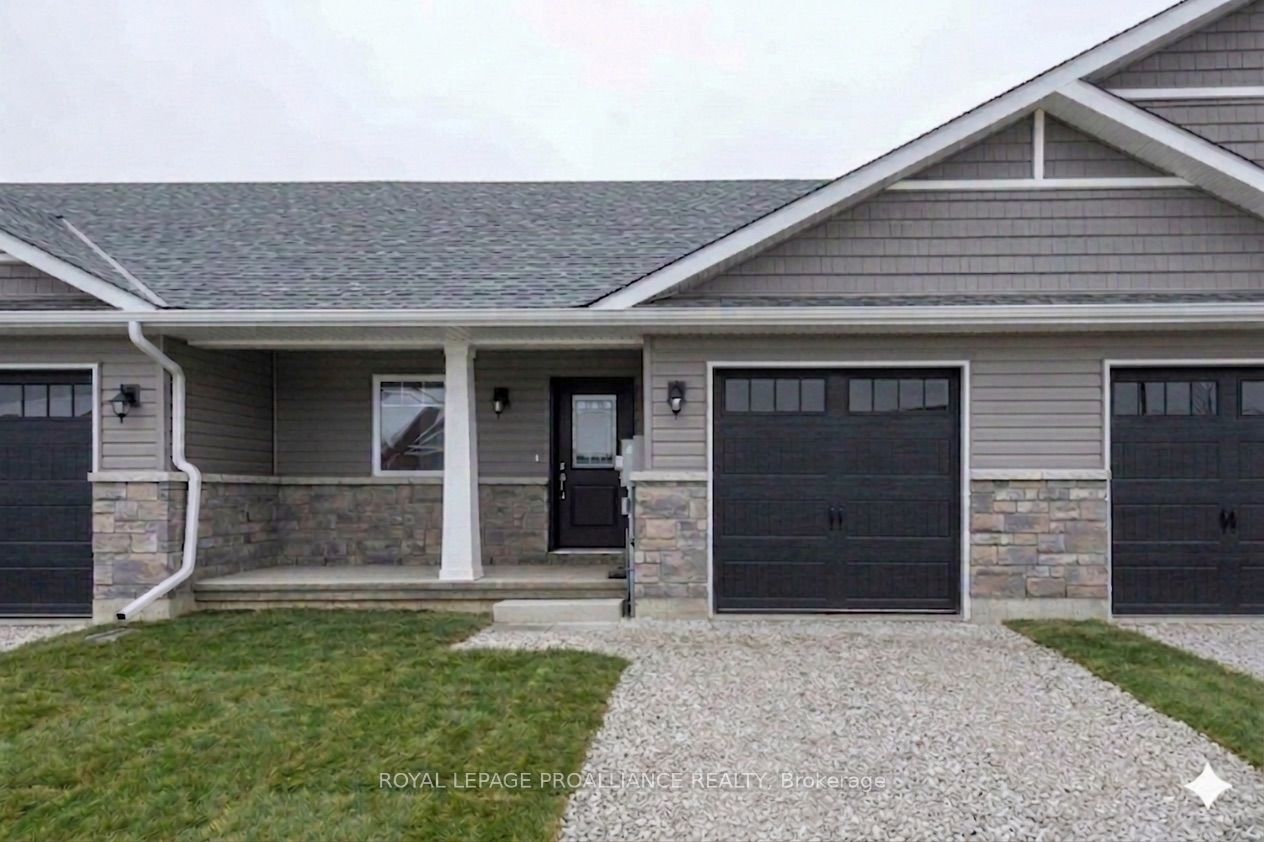 121 Farrington Crescent Property Photo 1