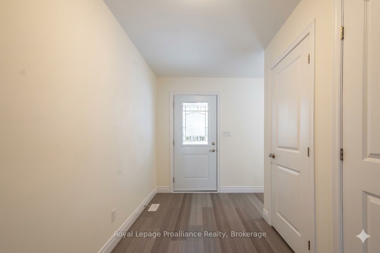 121 Farrington Crescent Property Photo 3