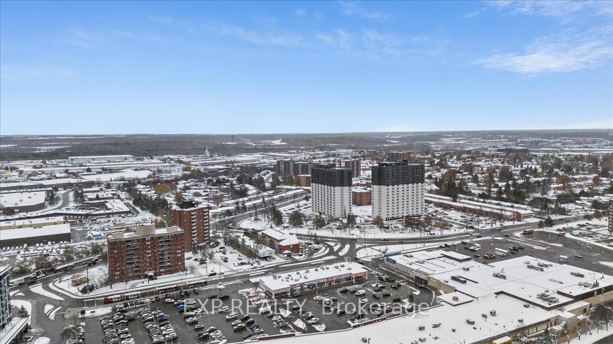 1910 St Laurent Boulevard C002 Property Photo 23