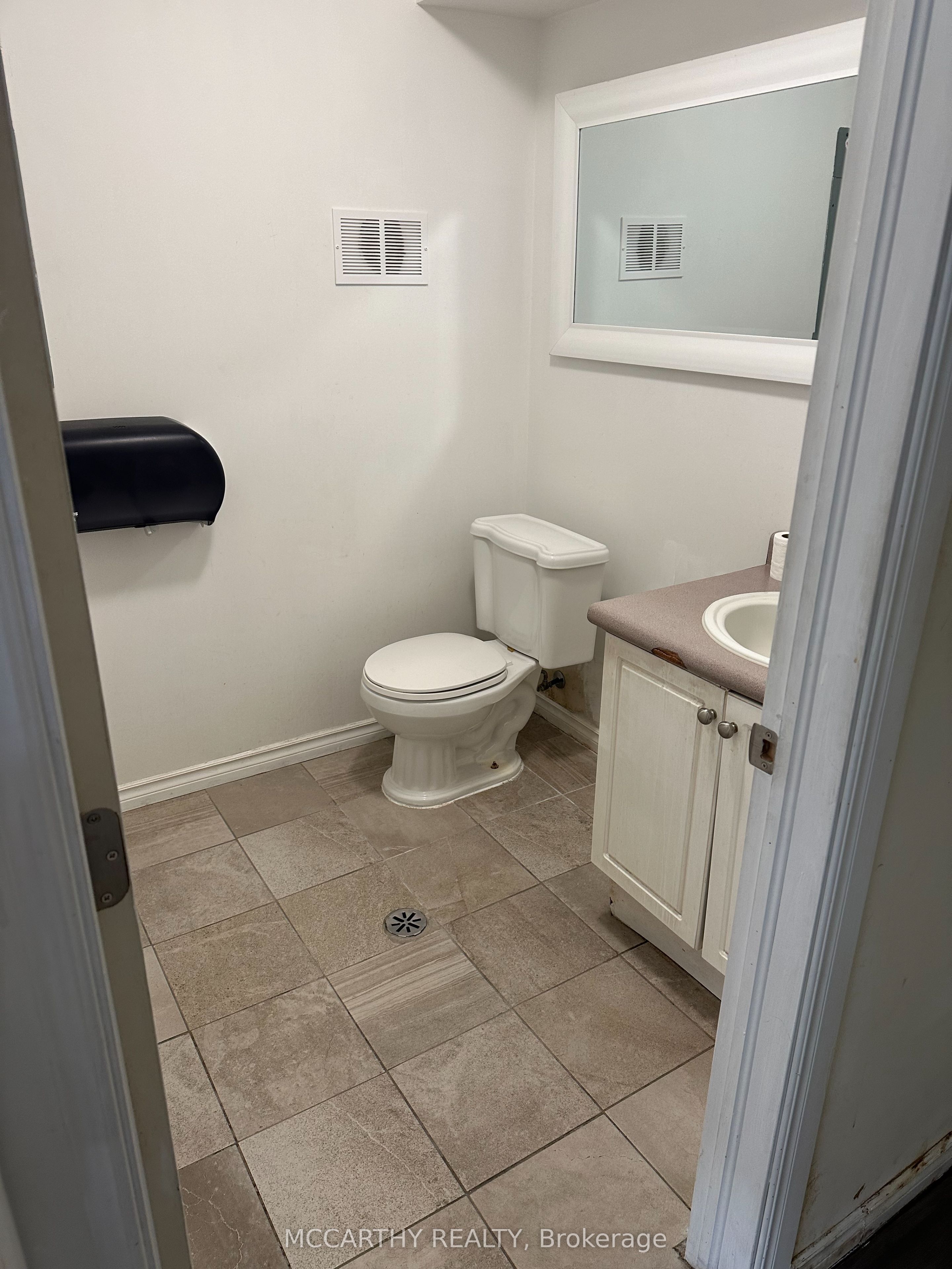 138 Main Street 106 Property Photo 13
