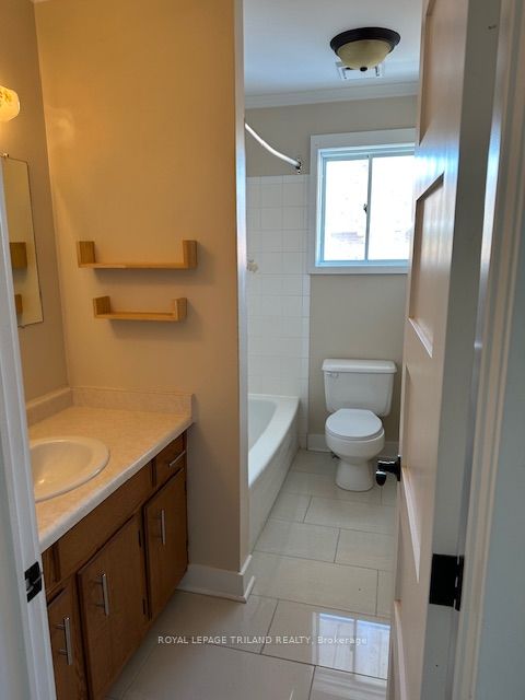 221 Highview Drive Property Photo 6
