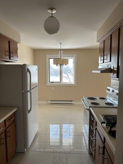 221 Highview Drive Property Photo 7