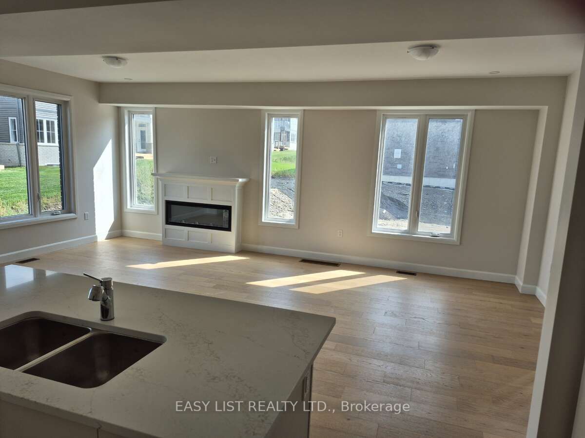 244 O'neil Street Property Photo 4