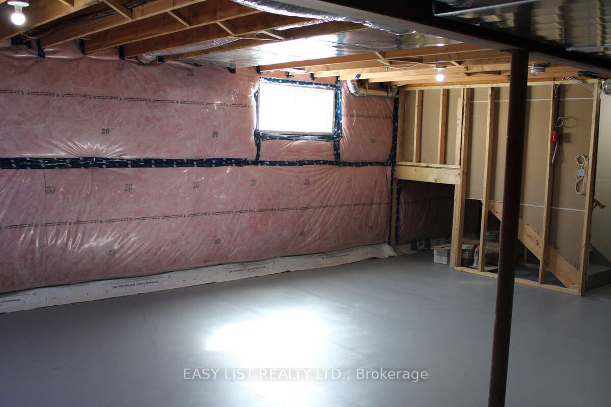 244 O'neil Street Property Photo 12