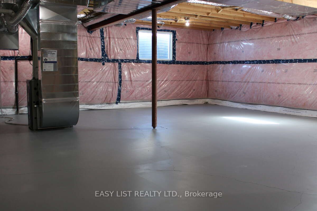 244 O'neil Street Property Photo 13
