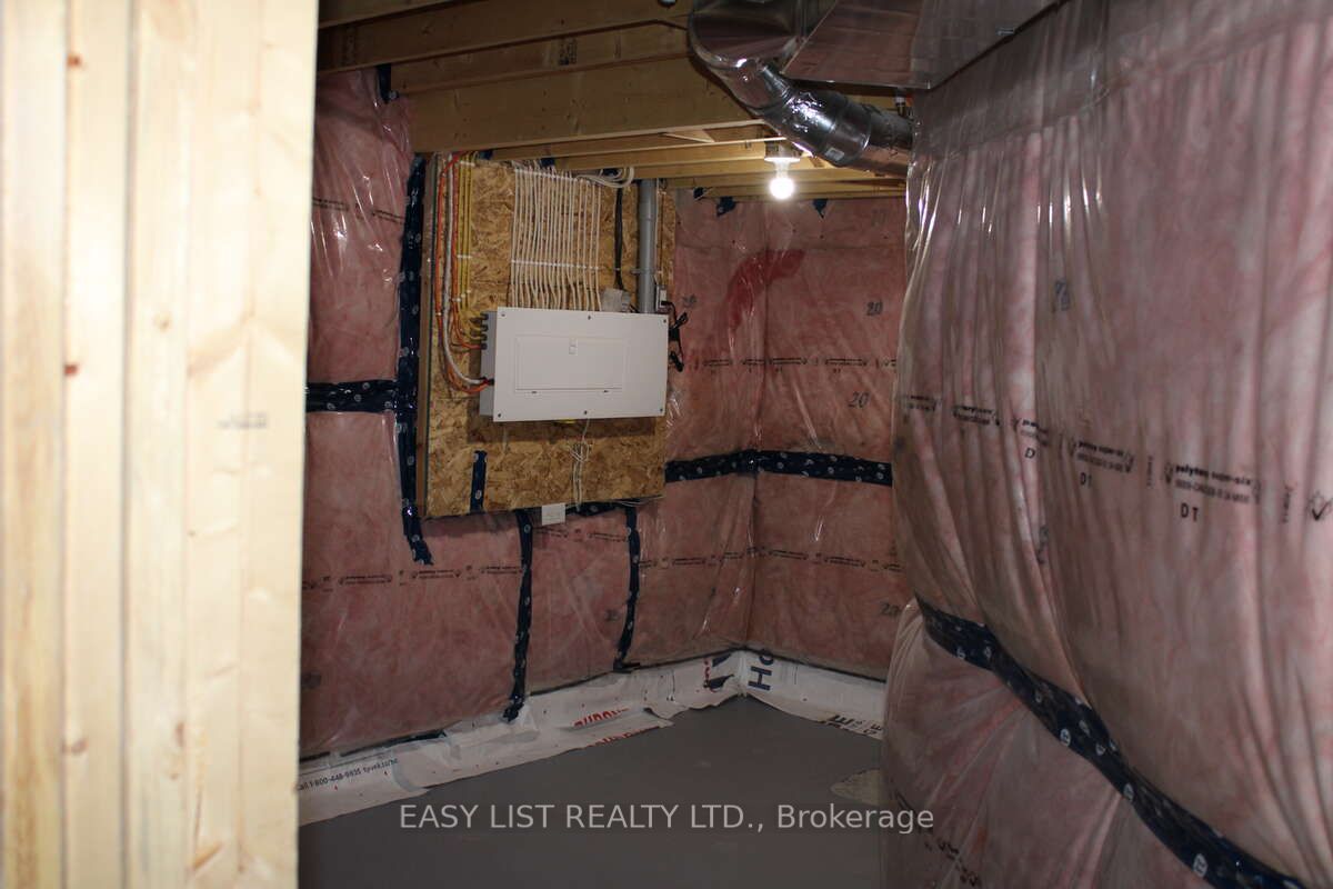 244 O'neil Street Property Photo 14
