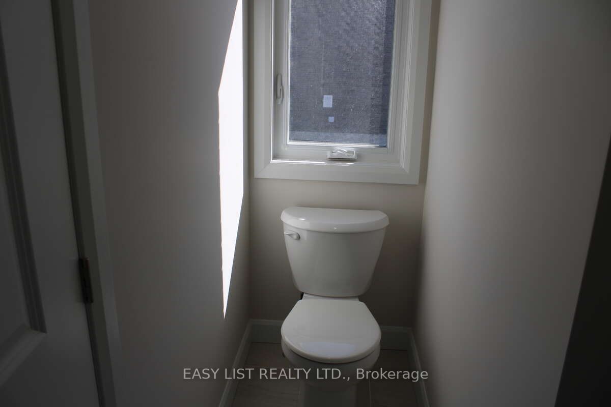 244 O'neil Street Property Photo 18