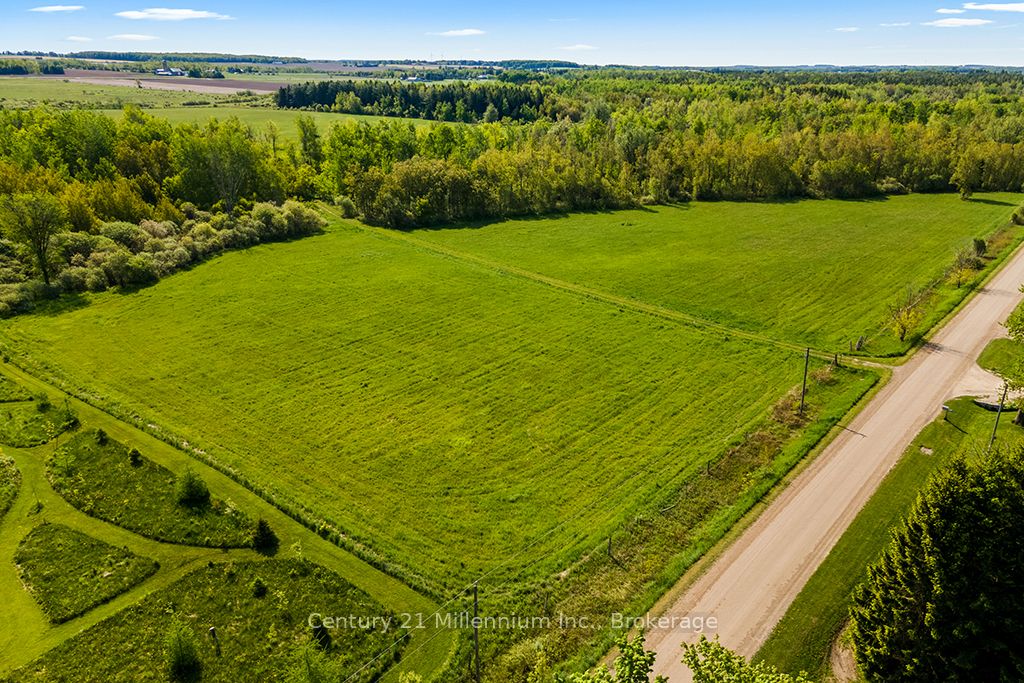 375533 6th Line Property Photo 6