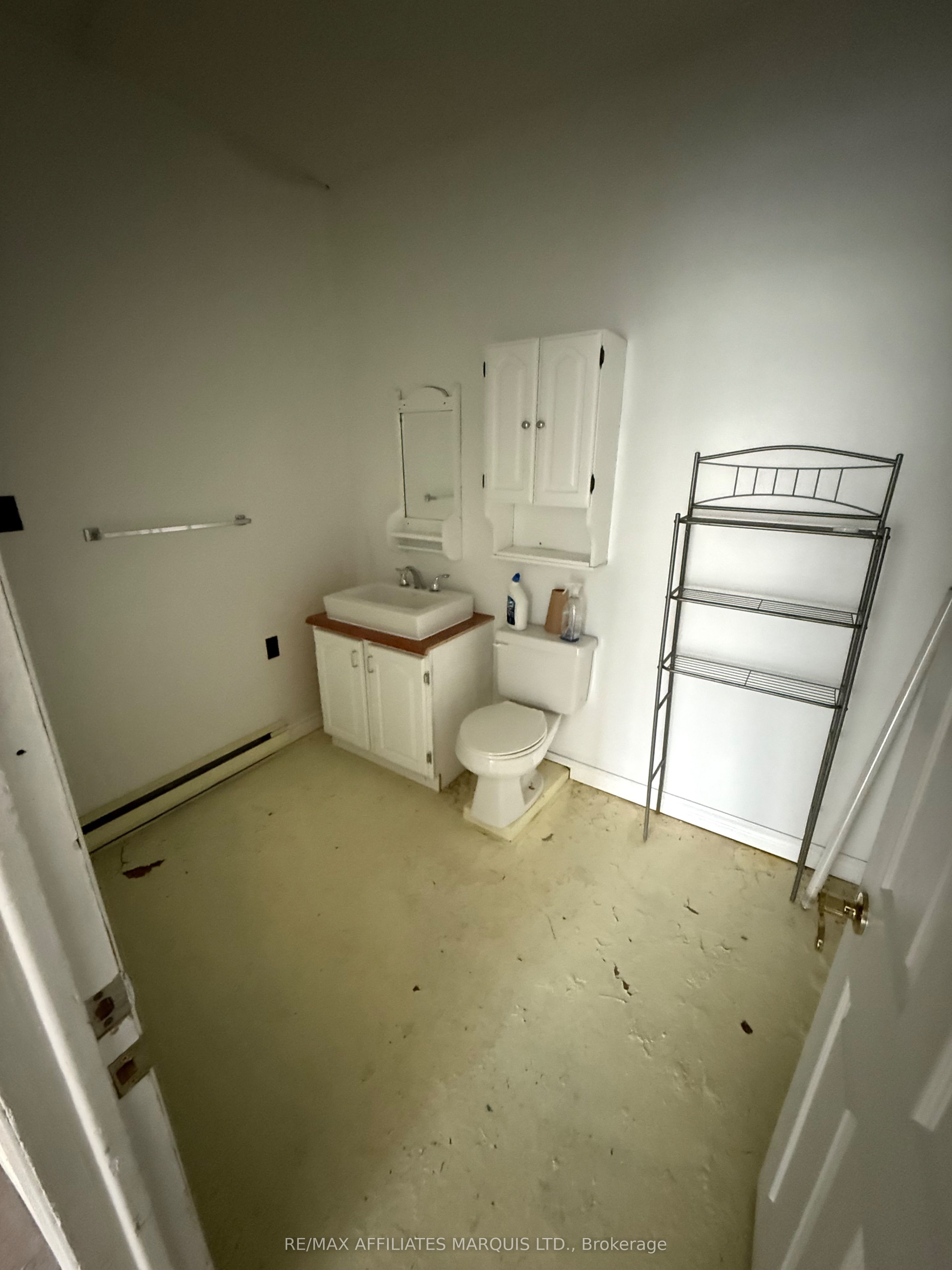 1116 Paul Street Property Photo 4