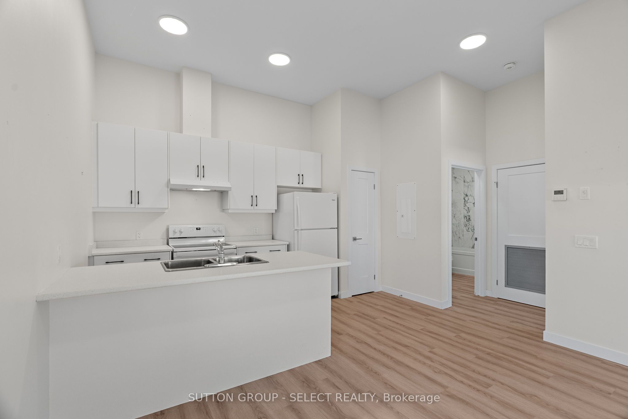 370 William Street Property Photo 12