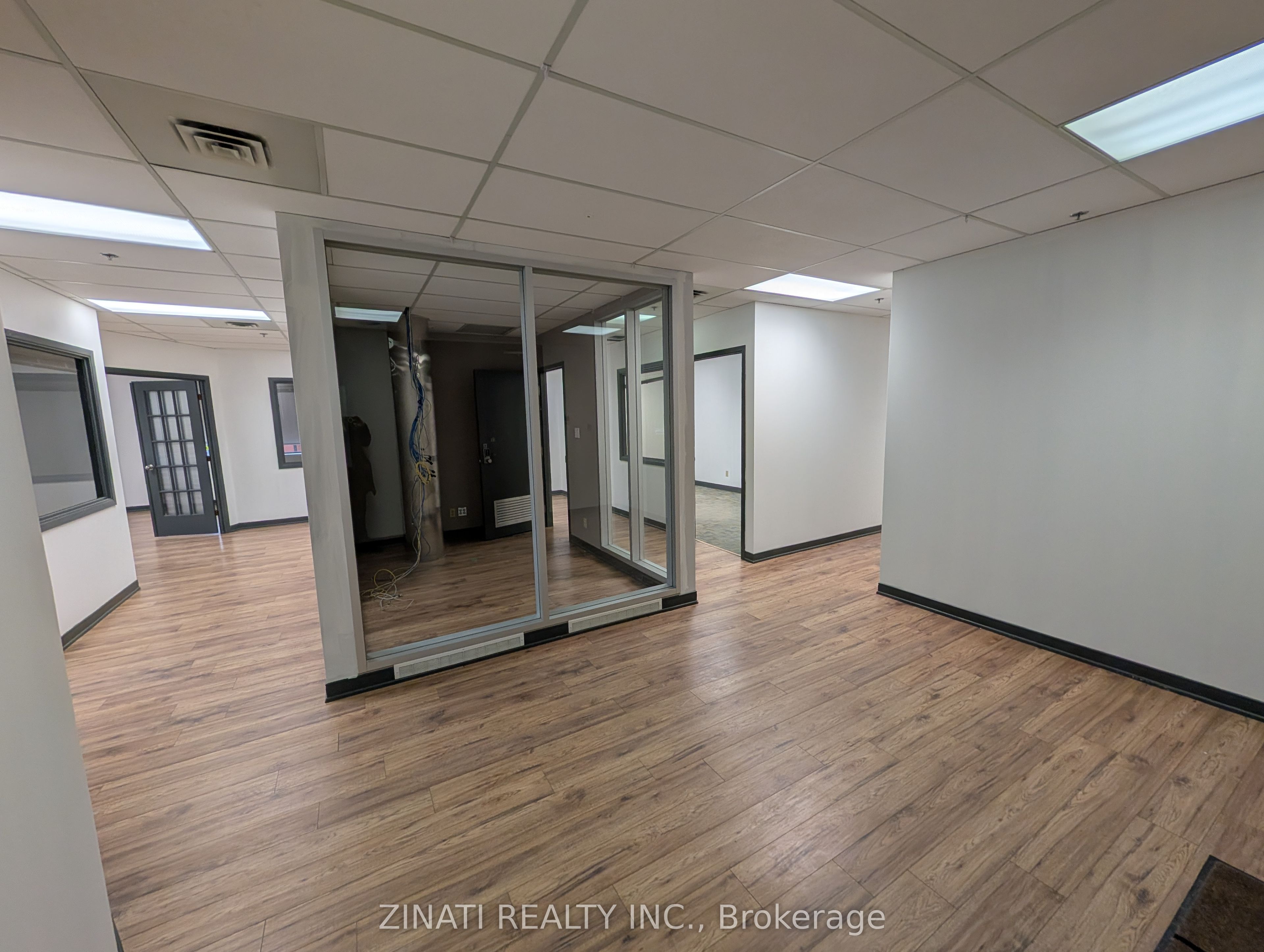 205 Catherine Street Property Photo 40