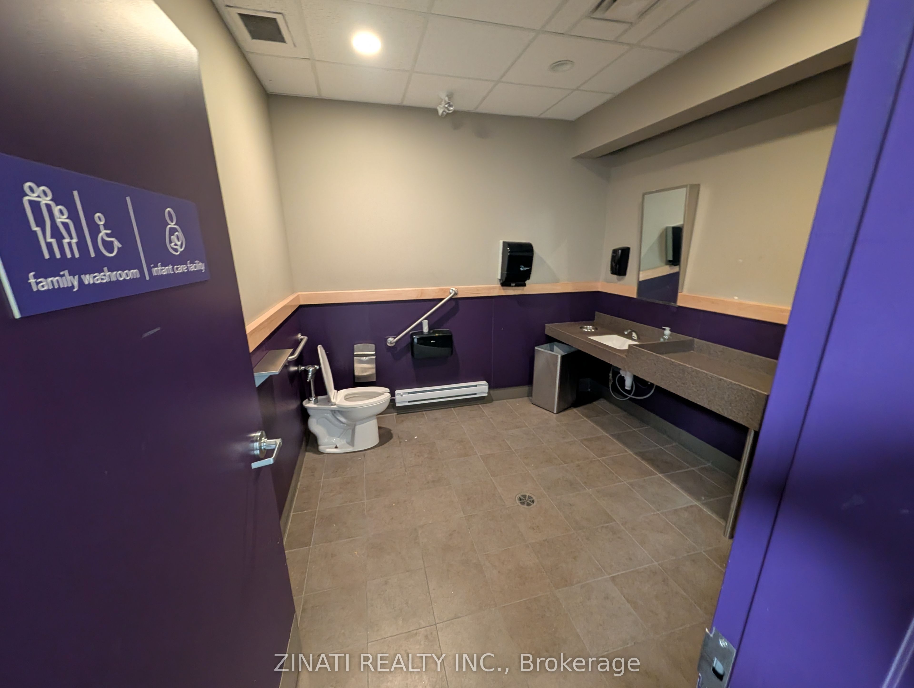 3742 Innes Road Property Photo 11