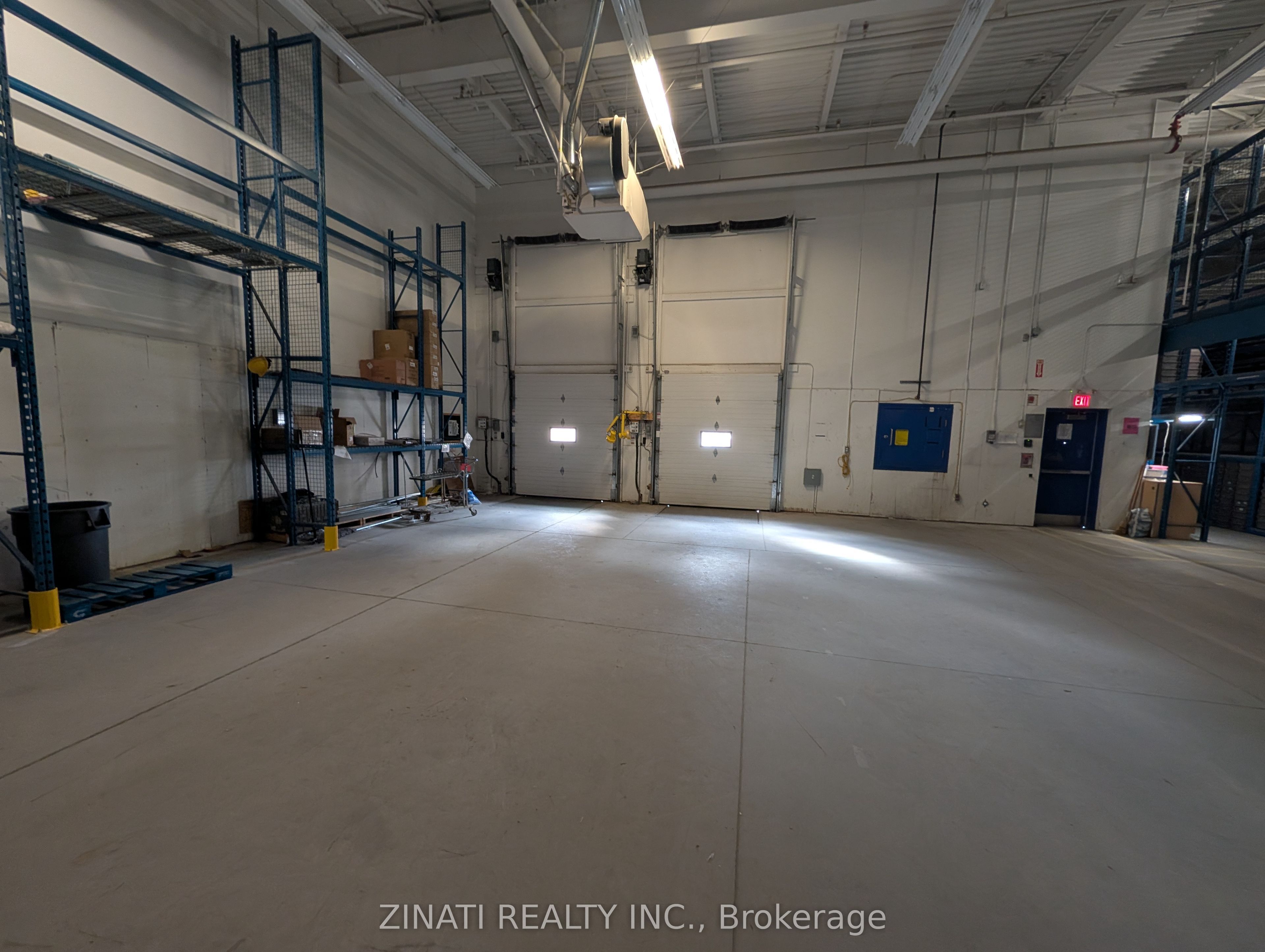 3742 Innes Road Property Photo 14