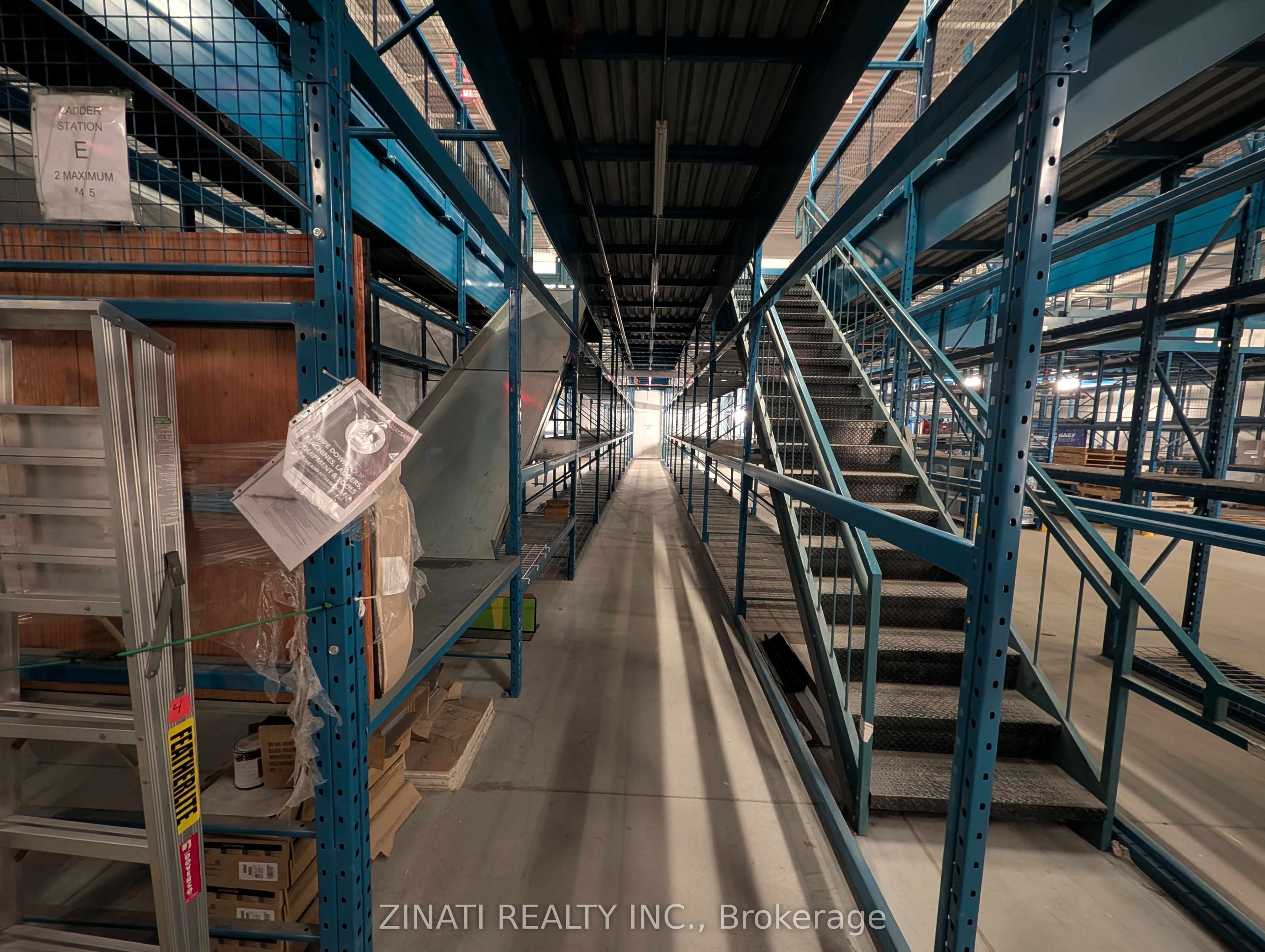 3742 Innes Road Property Photo 17