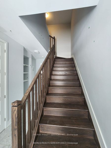 726 Rouncey Road Property Photo 14