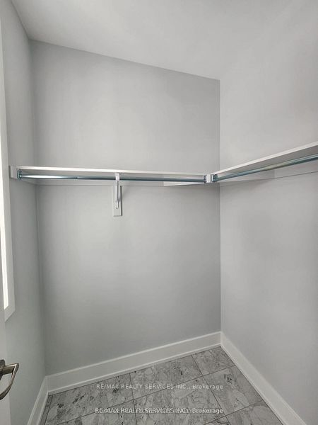 726 Rouncey Road Property Photo 23