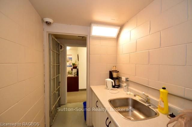 10175 Highway 6 Highway Property Photo 5