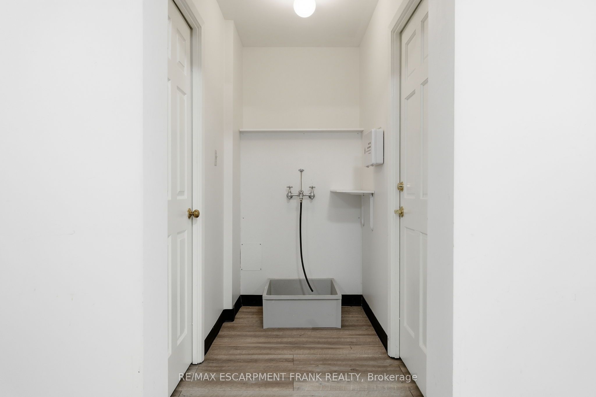 432 Main Street E 902 Property Photo 46