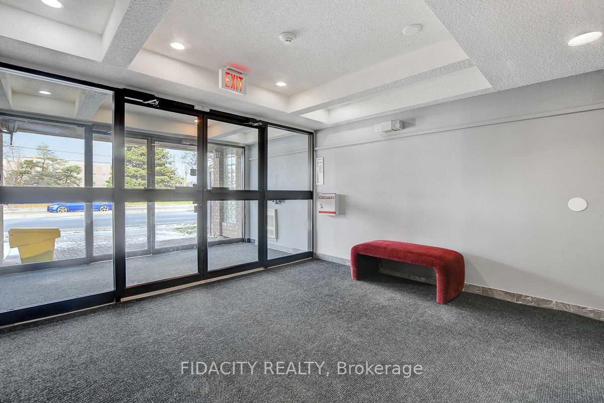1490 Heron Road 309 Property Photo 3