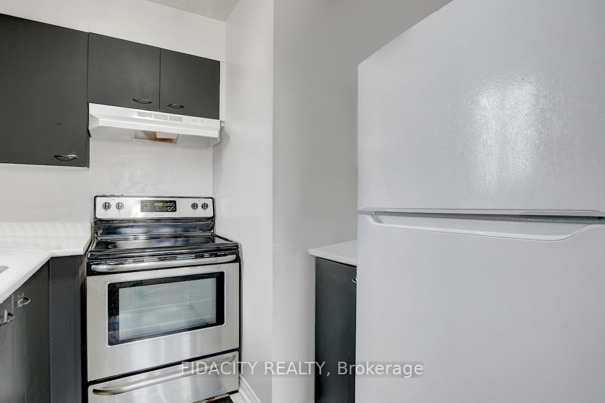 1490 Heron Road 309 Property Photo 10
