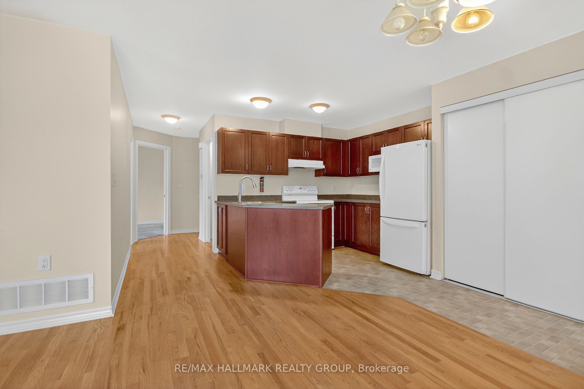 600 Sunbeam Private Property Photo 16