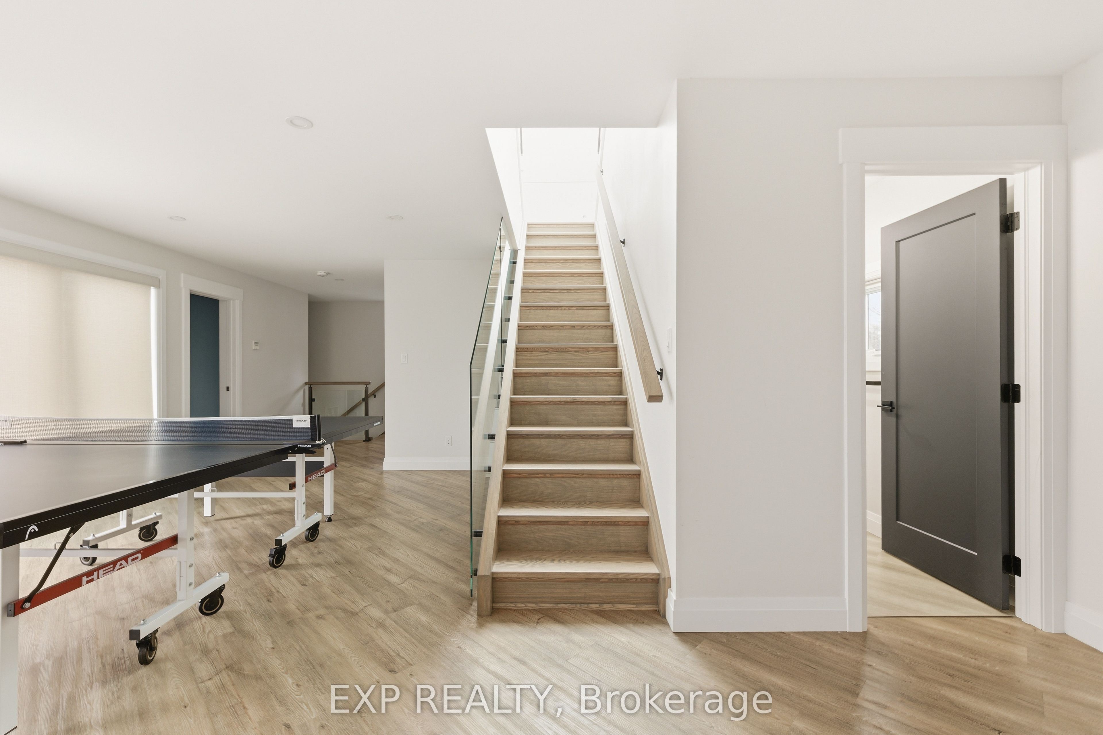 26 Huron Street Property Photo 27