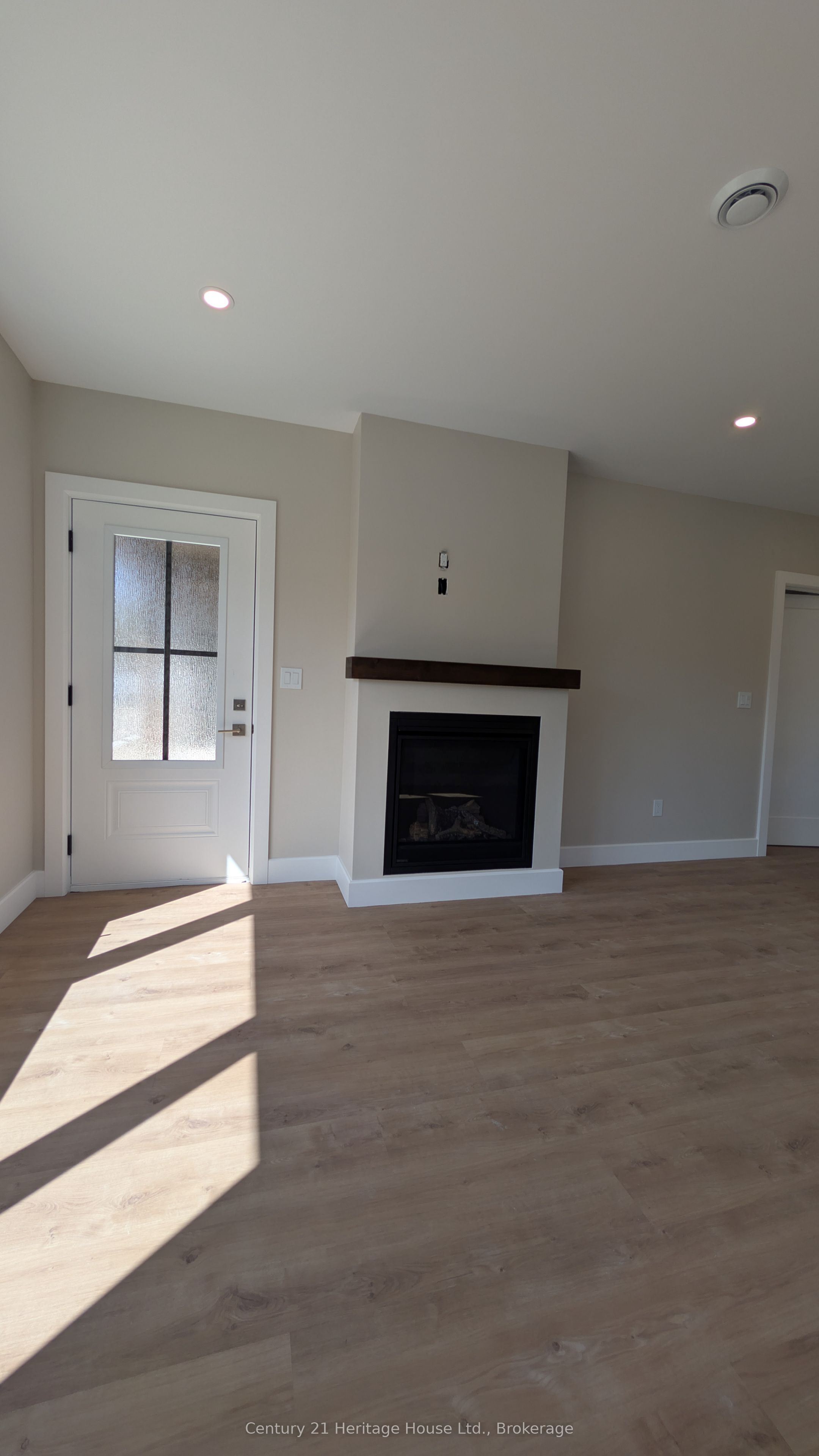 329 Arthur Street Property Photo 5