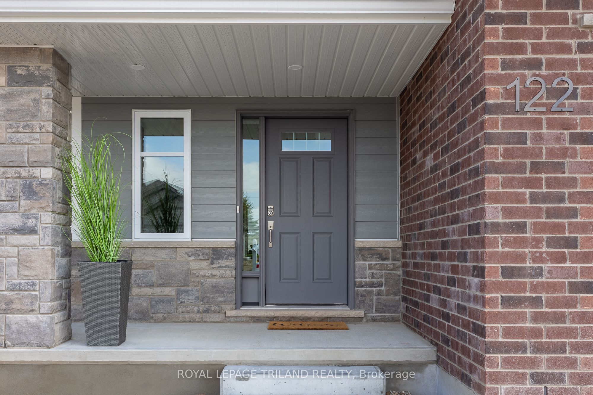 122 Styles Drive Property Photo 3
