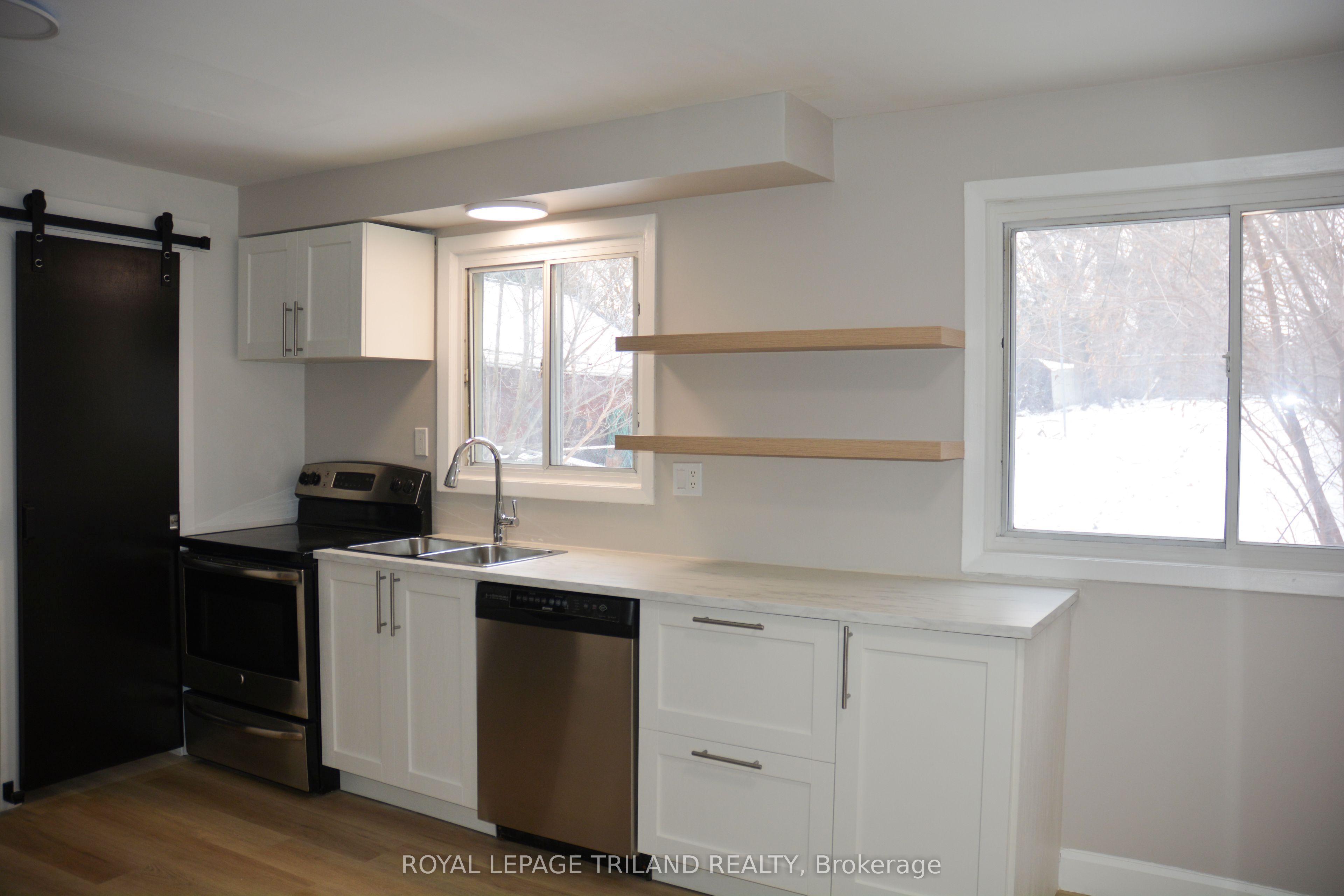 99 Cecilia Avenue Property Photo 4