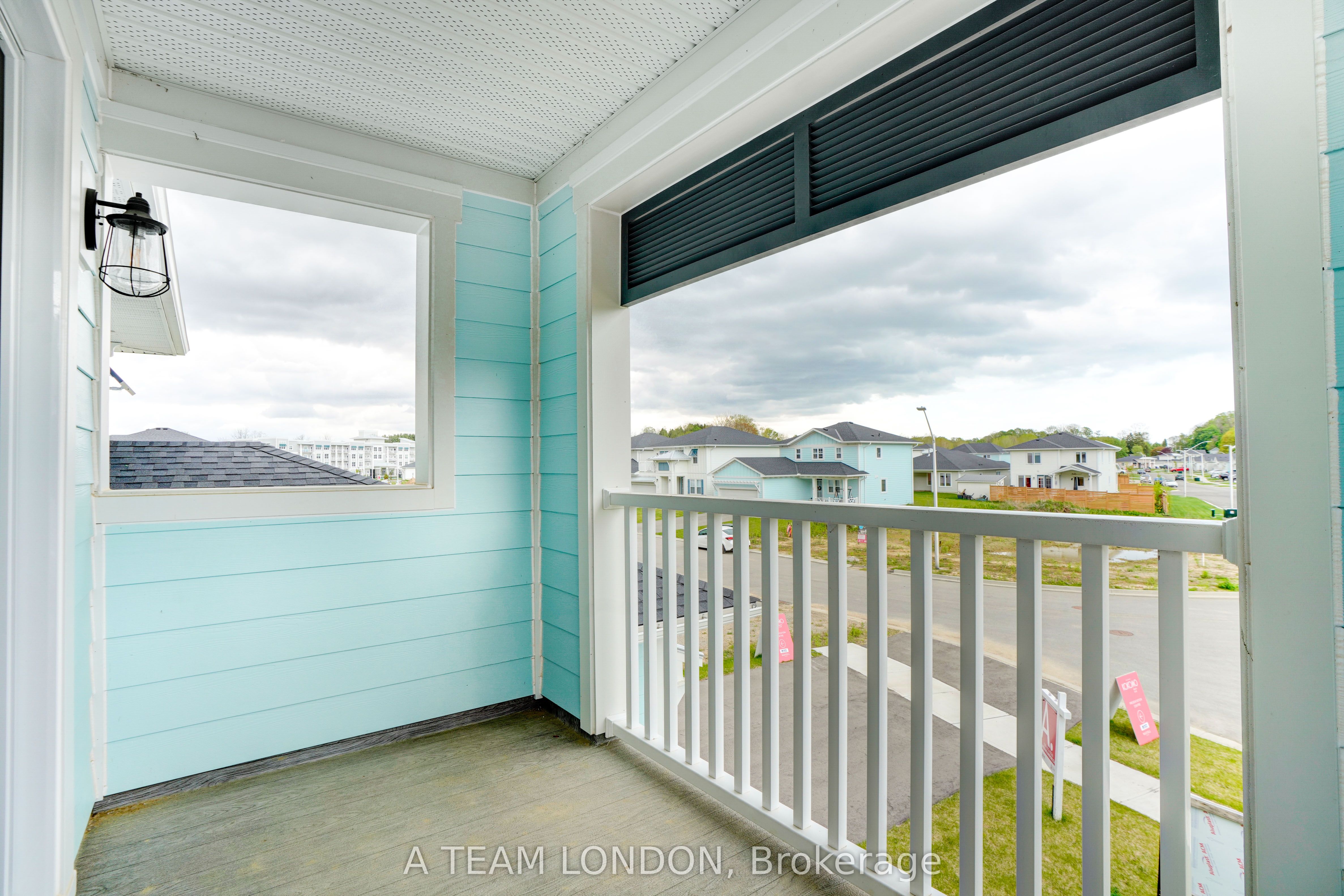 72 The Promenade Property Photo 27