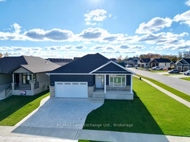 159 Westlinks Drive Property Photo 1