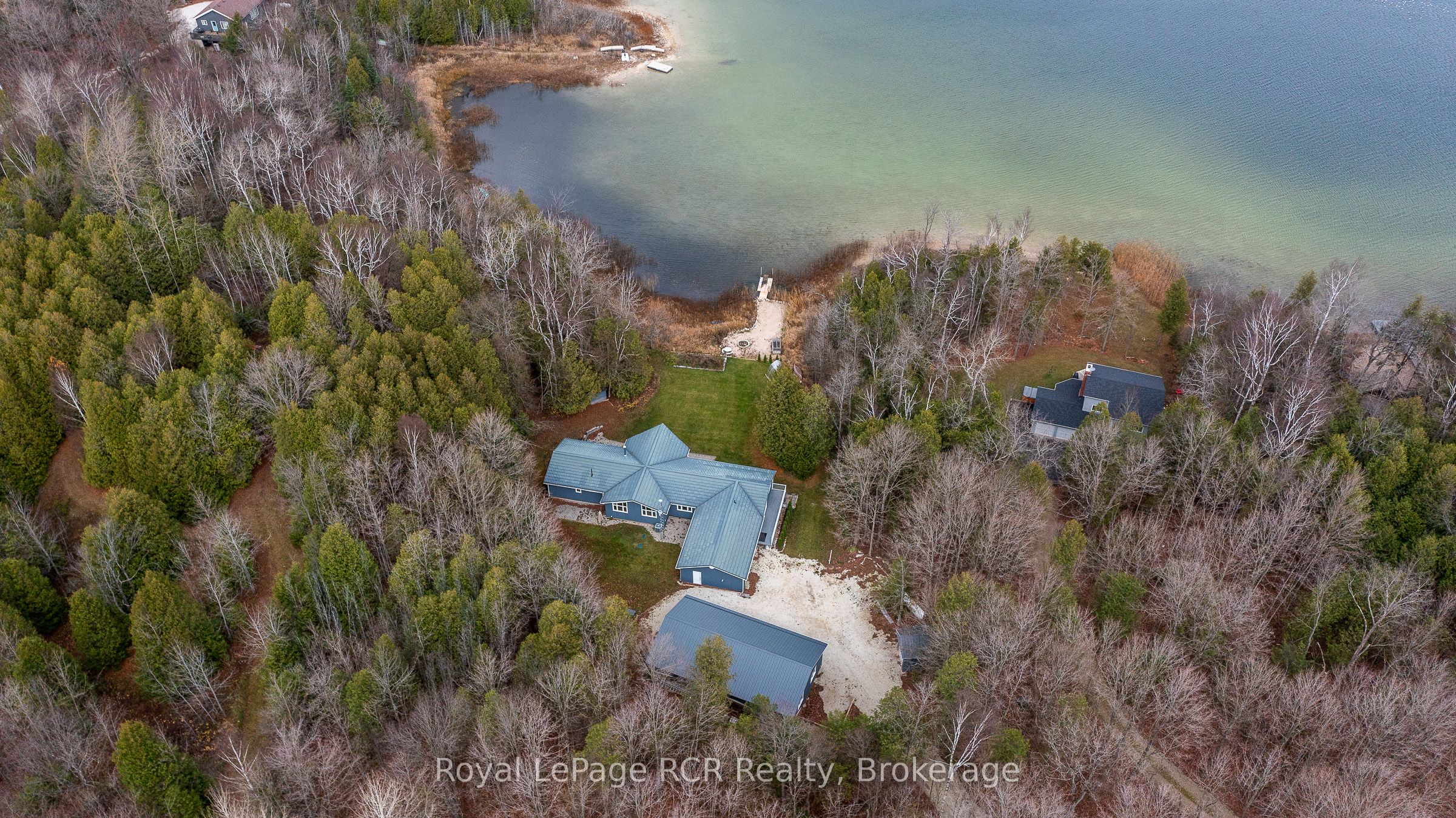 123 Lakeview Road Property Photo 1