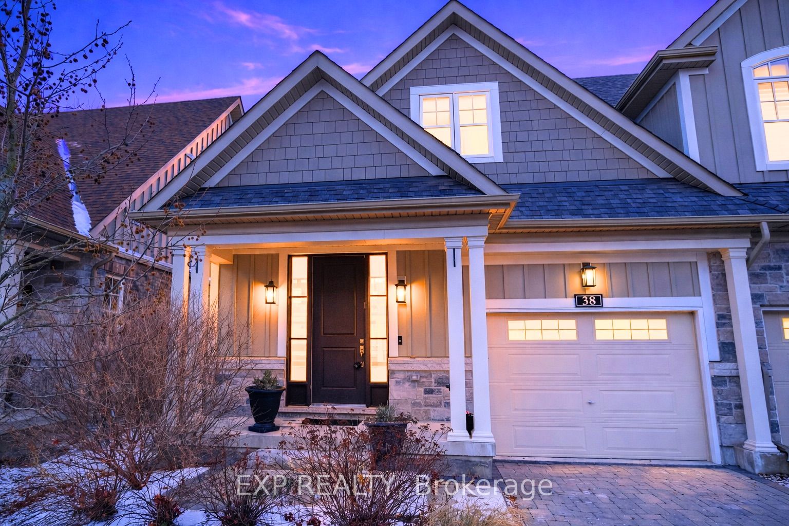38 Windsor Circle Property Photo 1