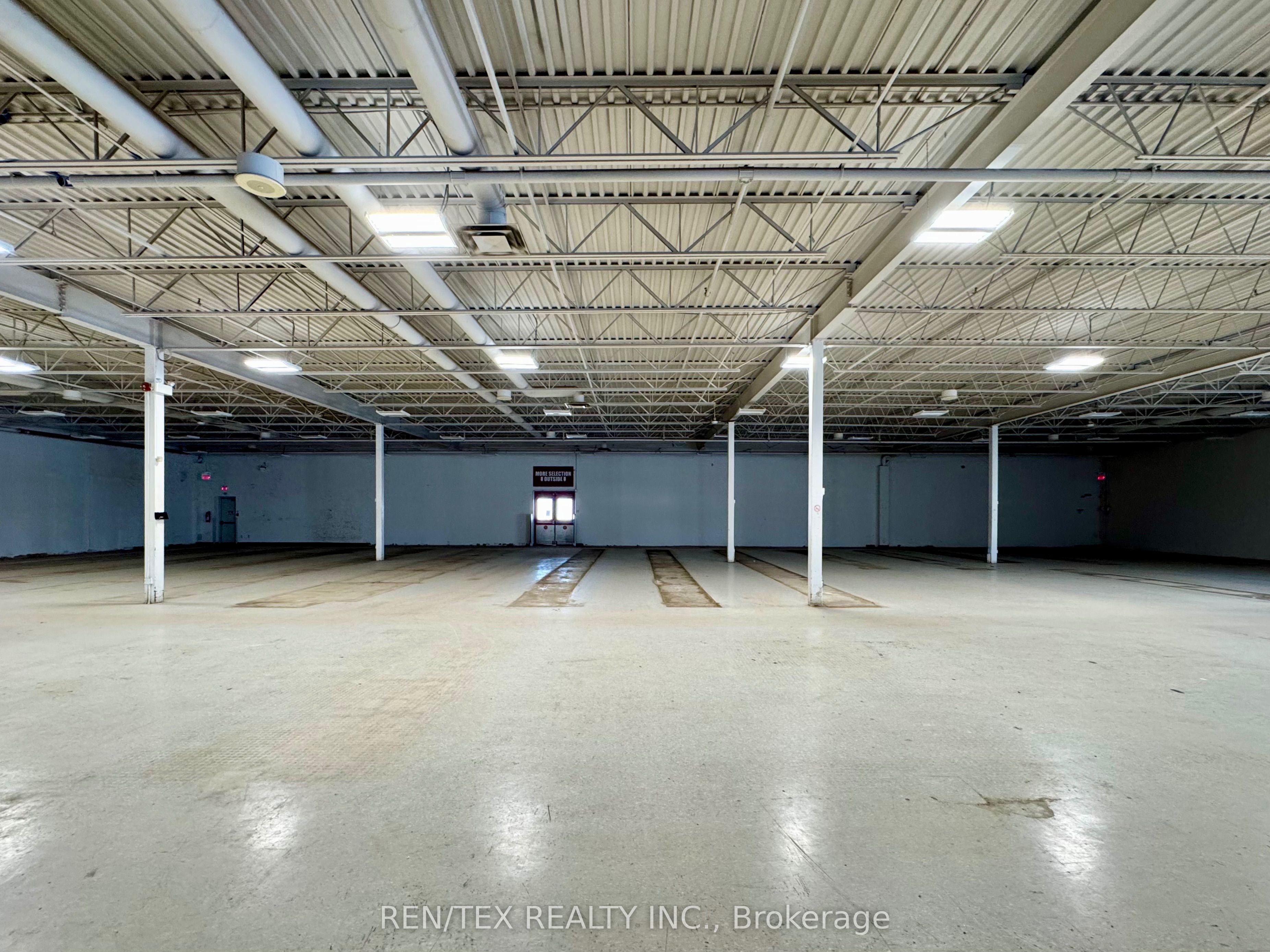 147 Lansdowne Street E Property Photo 10