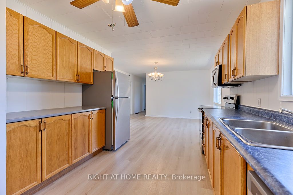 28 Jackpine Street Property Photo 15