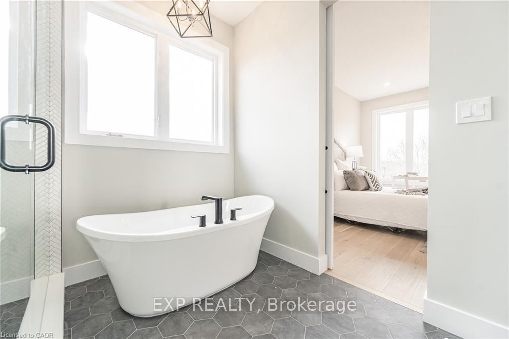1050 Walton Avenue Property Photo 18