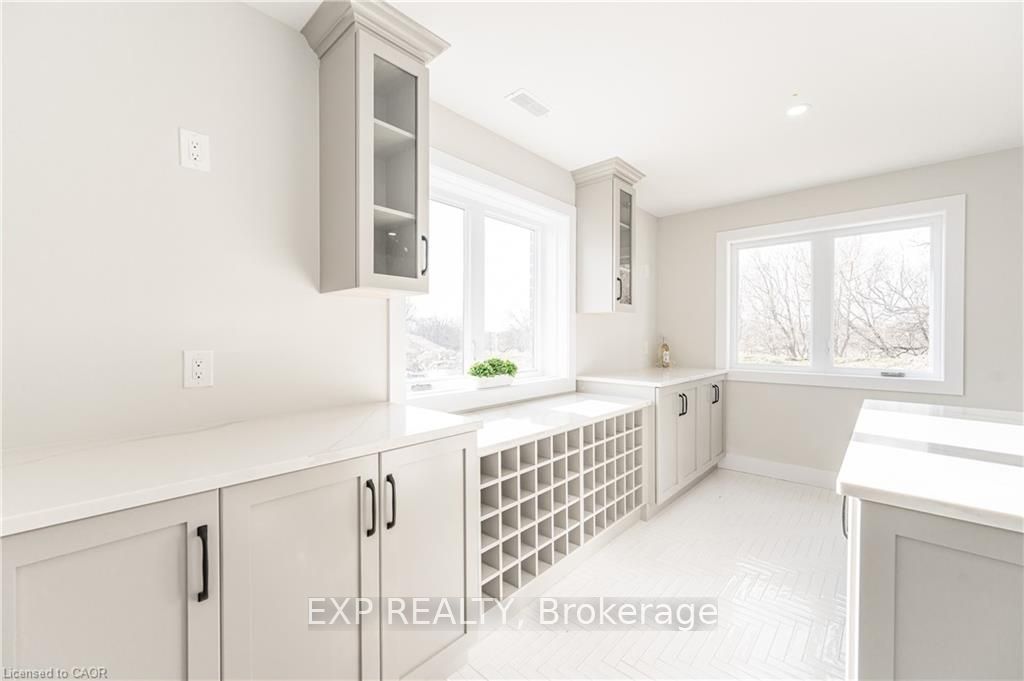 1050 Walton Avenue Property Photo 33