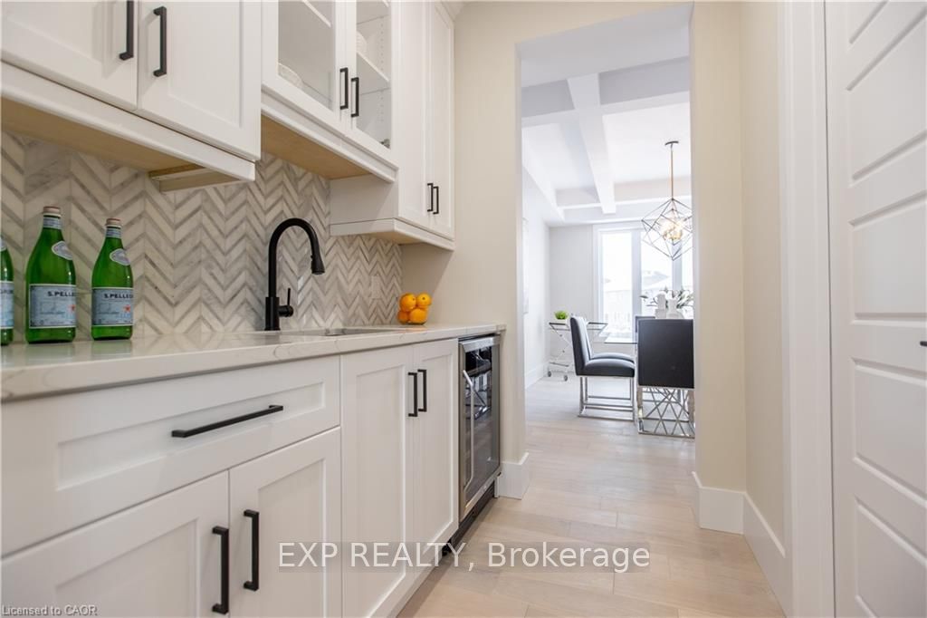 2 Avery Place Property Photo 18