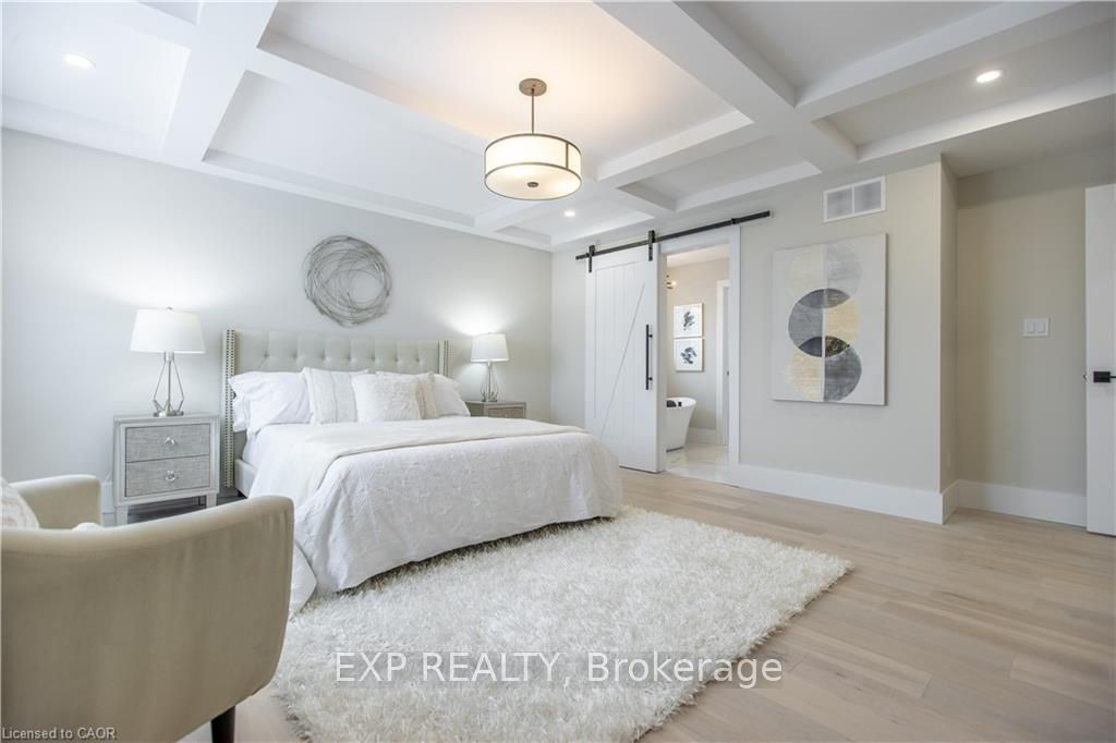2 Avery Place Property Photo 25