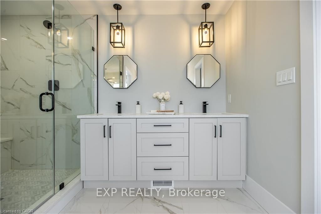 2 Avery Place Property Photo 28