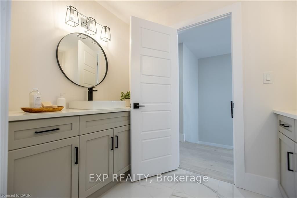 2 Avery Place Property Photo 32