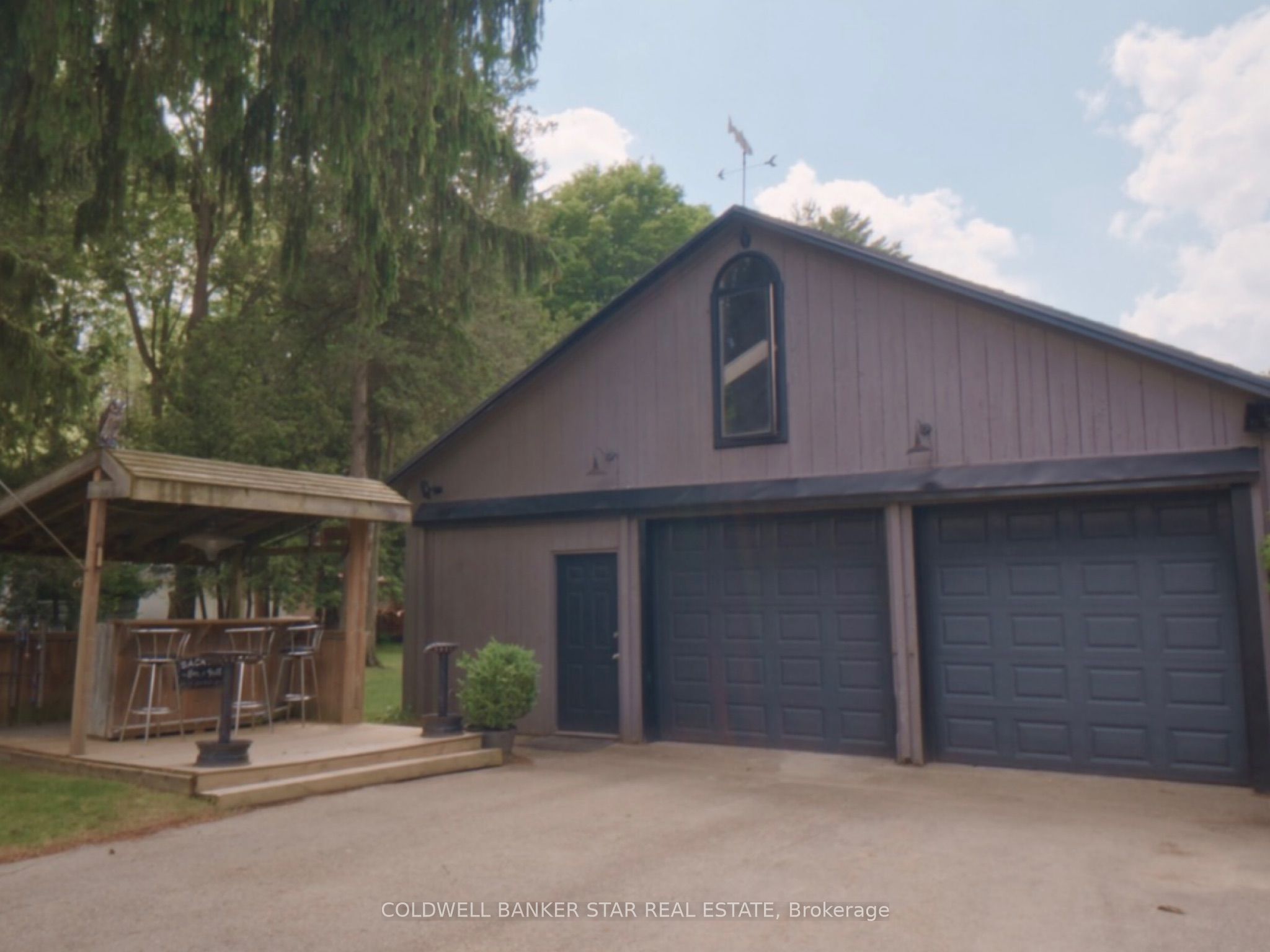 8037 Springwater Road Property Photo 8