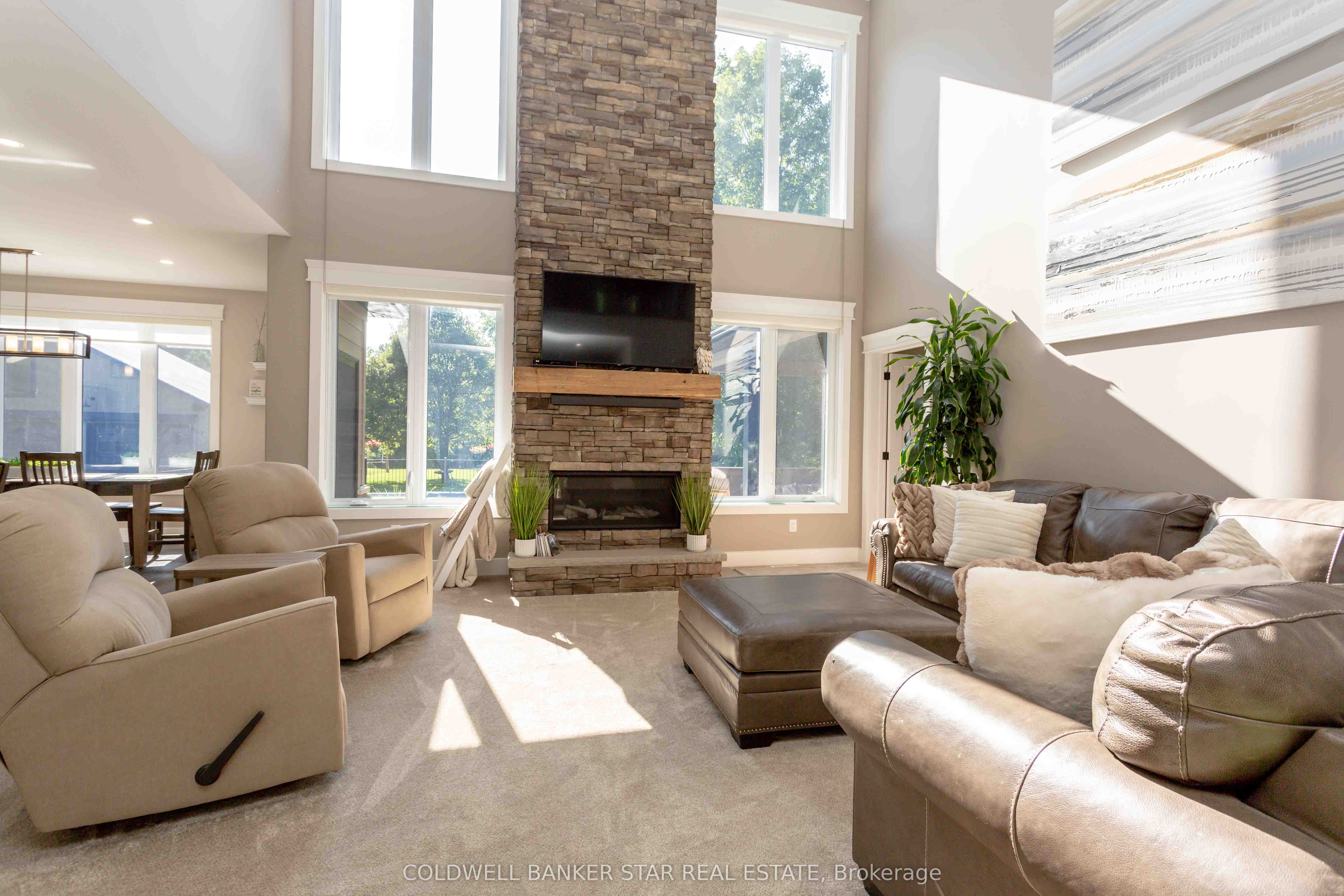 8037 Springwater Road Property Photo 11