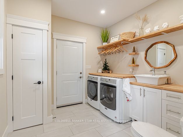 8037 Springwater Road Property Photo 21