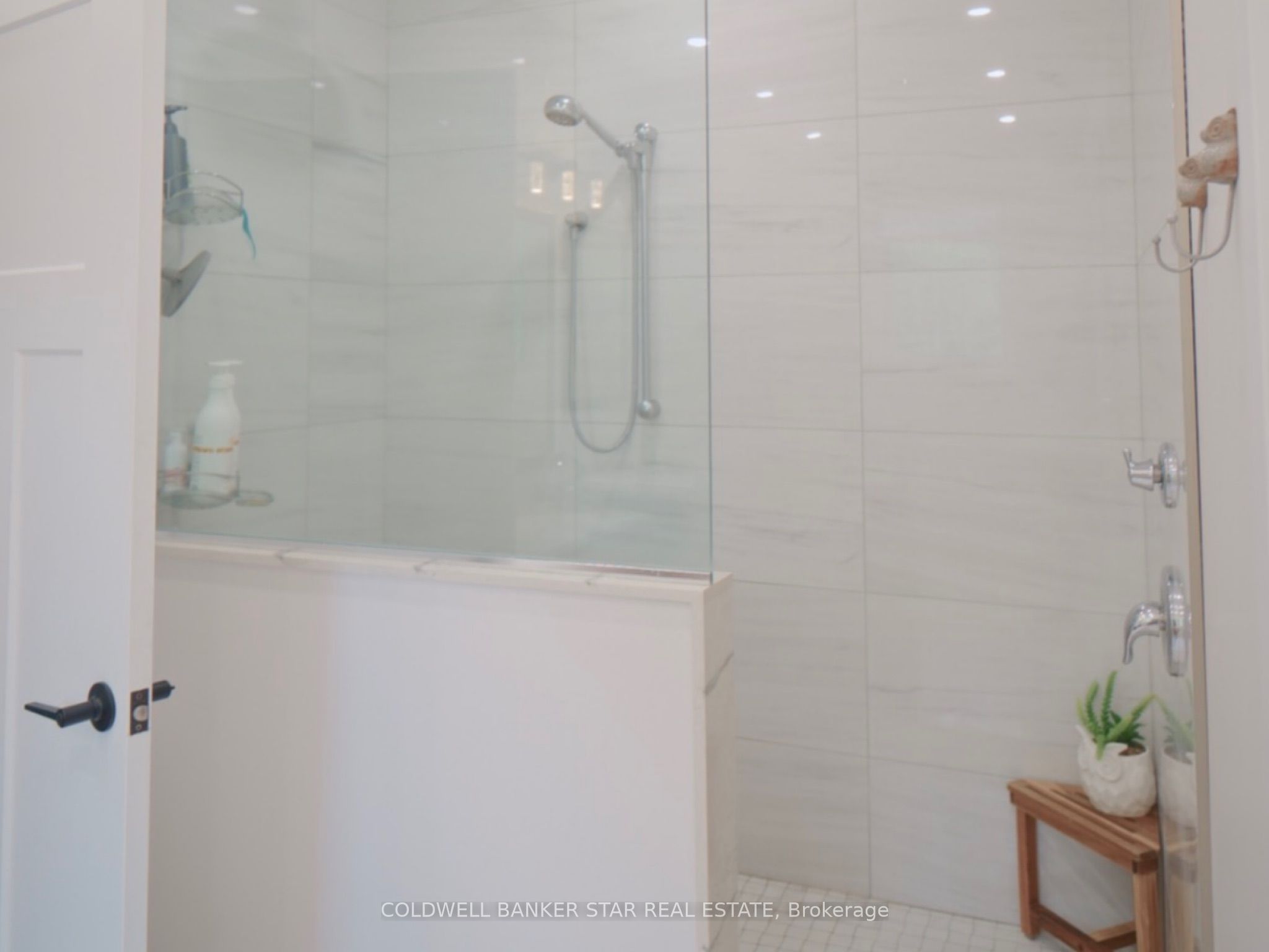 8037 Springwater Road Property Photo 24