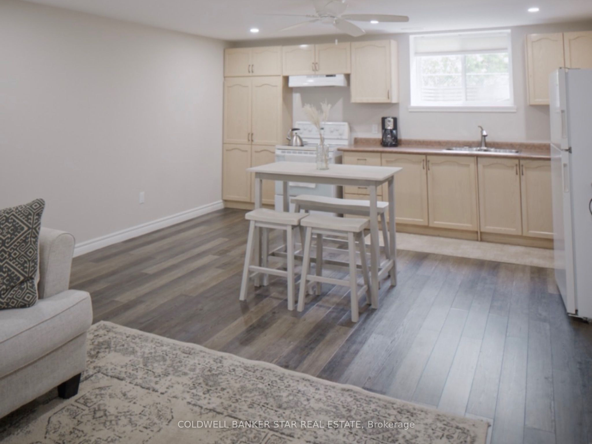 8037 Springwater Road Property Photo 33