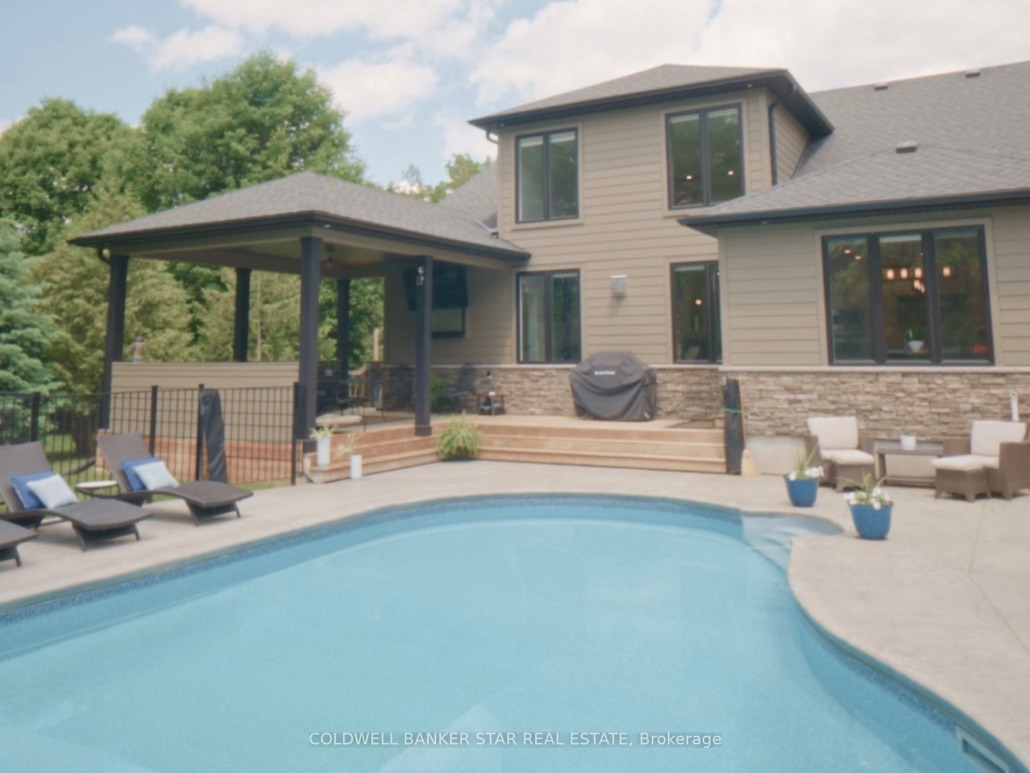 8037 Springwater Road Property Photo 41