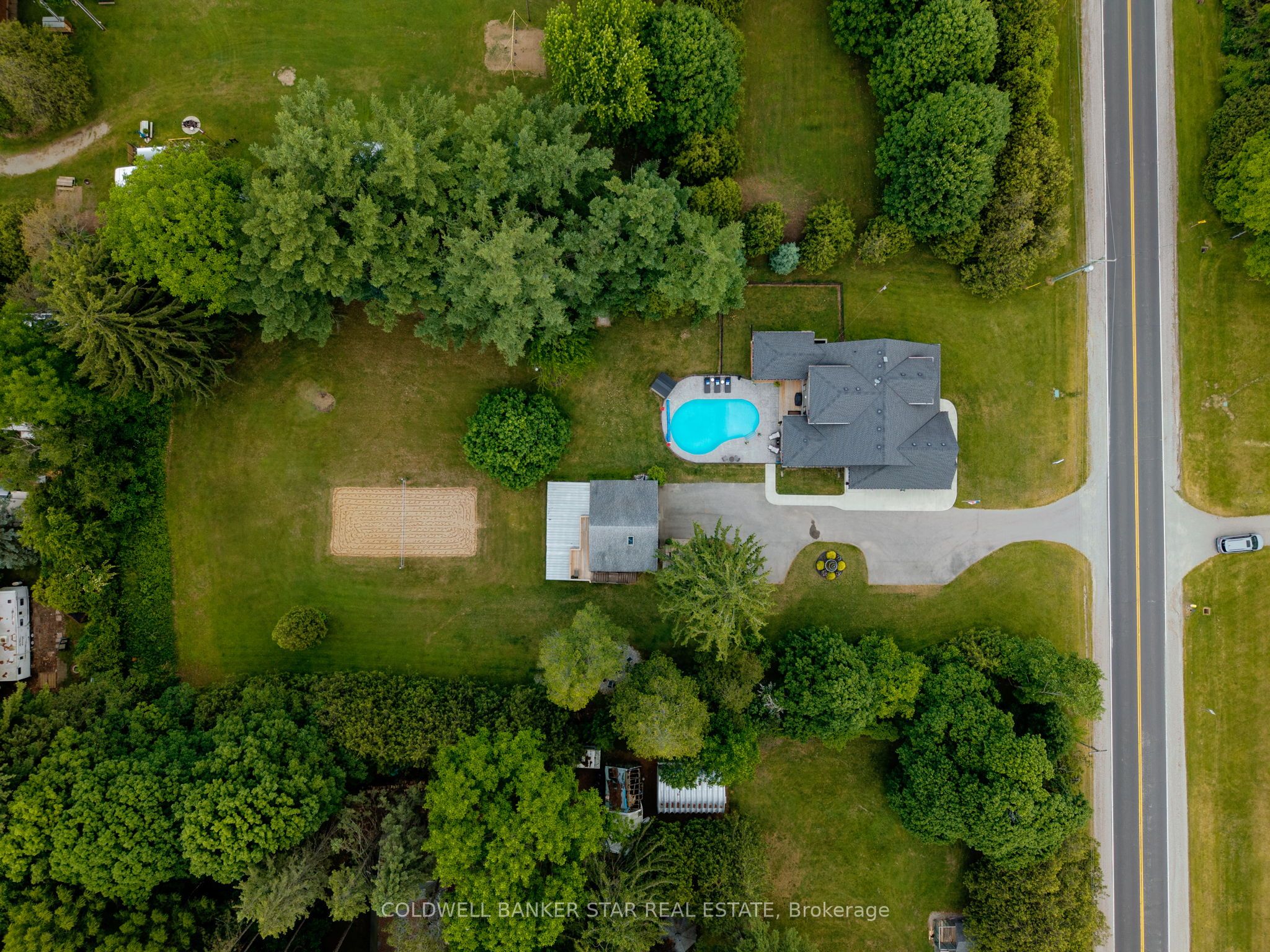 8037 Springwater Road Property Photo 45