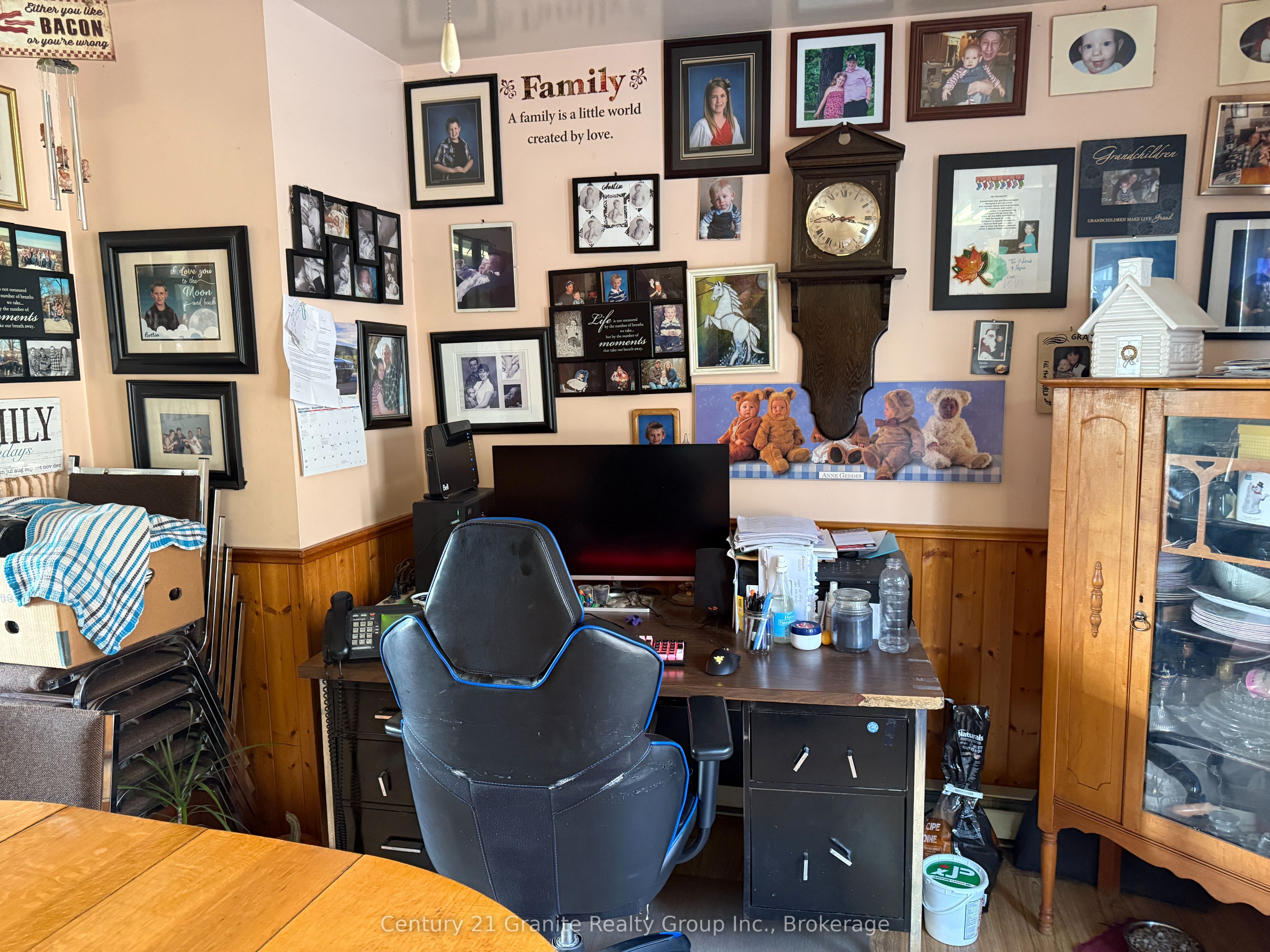 1028 Crabbe Lane Property Photo 4